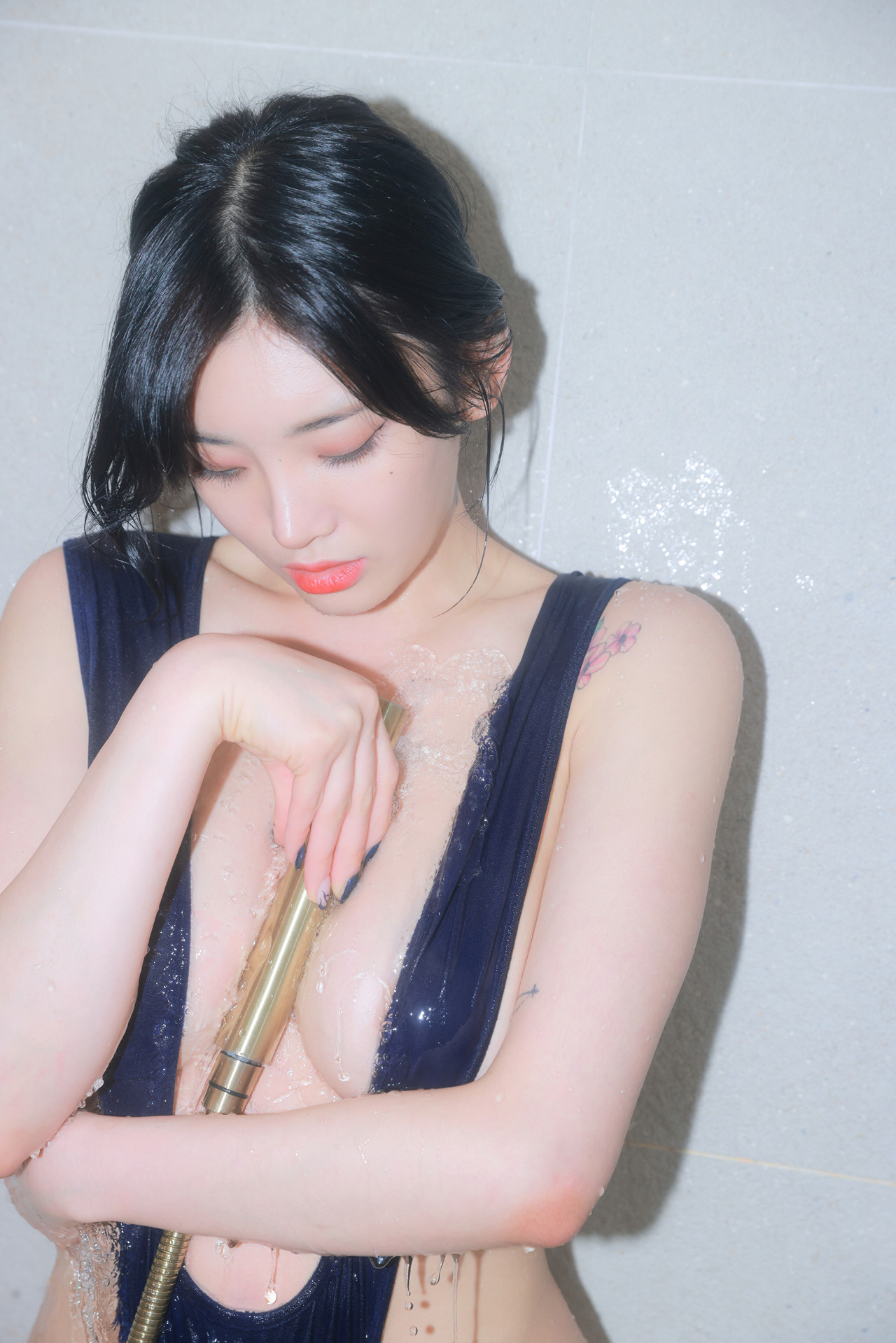 Sula 첼설아, Photobook ‘Navy Bodysuit’ Set.03の写真 19