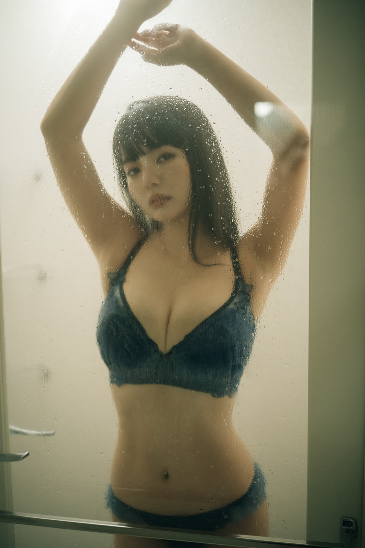 Eimi 에이미, PhotoBook “Black Bra” Set.01の写真 37