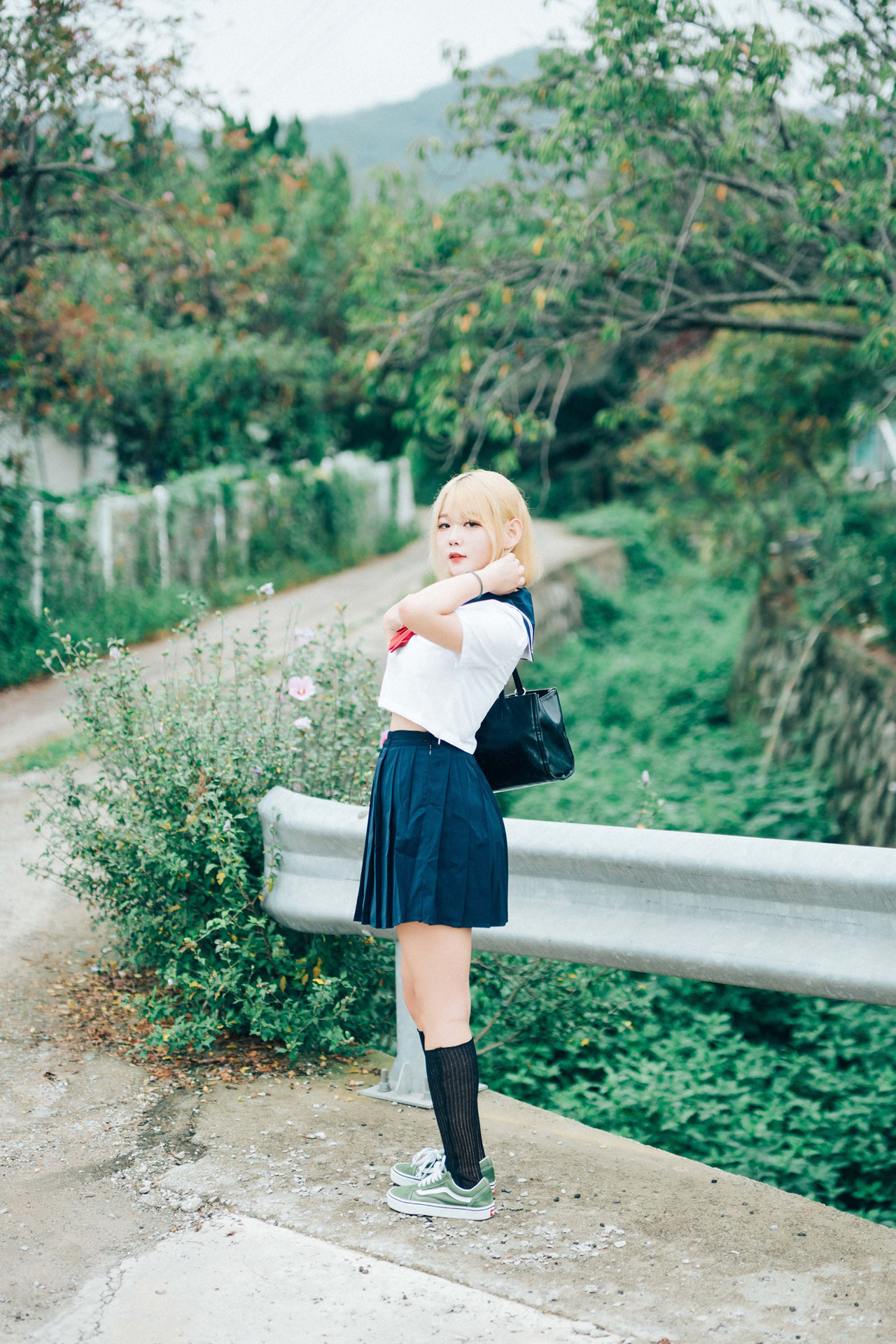 ZIA.Kwon 권지아, Haivia ‘Summer Memories’ Set.02の写真 2