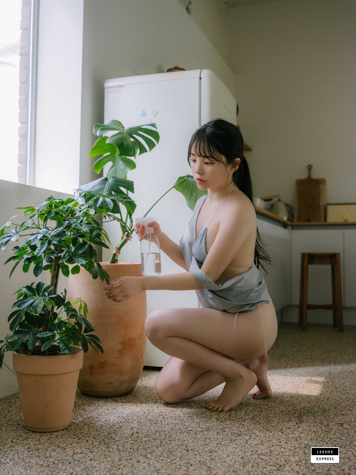 Yuri 유리, LEEHEE EXPRESS LEND-037 Set.01の写真 4