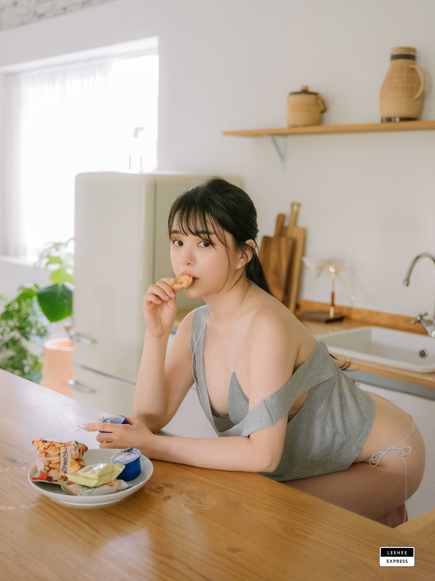 Yuri 유리, LEEHEE EXPRESS LEND-037 Set.01の写真 12