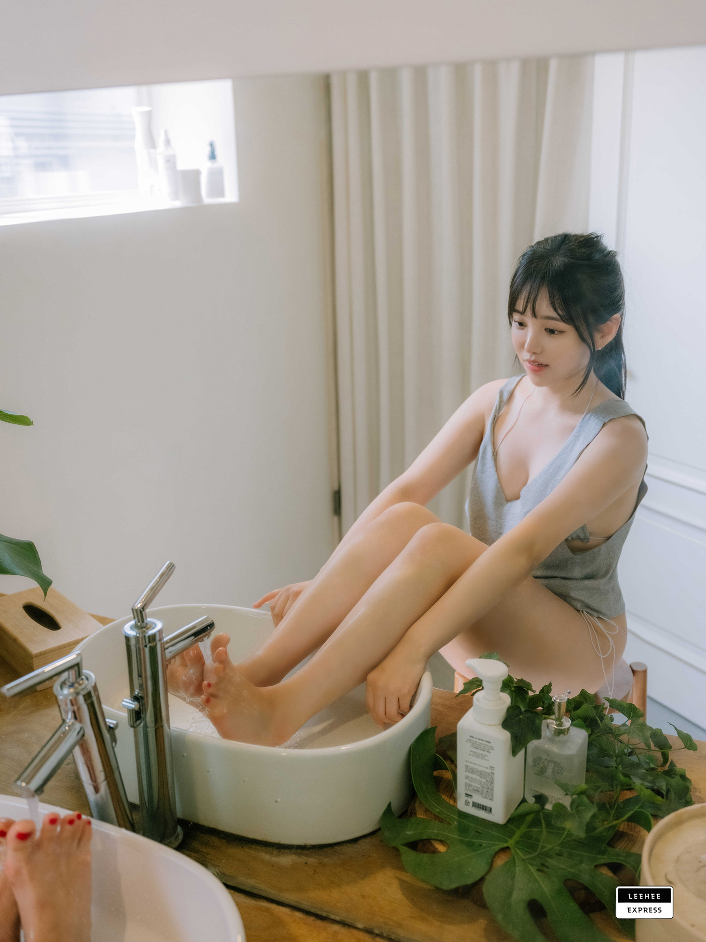 Yuri 유리, LEEHEE EXPRESS LEND-037 Set.01の写真 23
