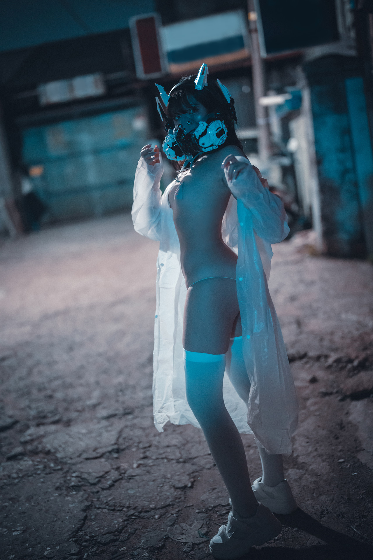 Sonson 손손, DJAWA ‘Masked-girl in raincoat’ Set.01の写真 3