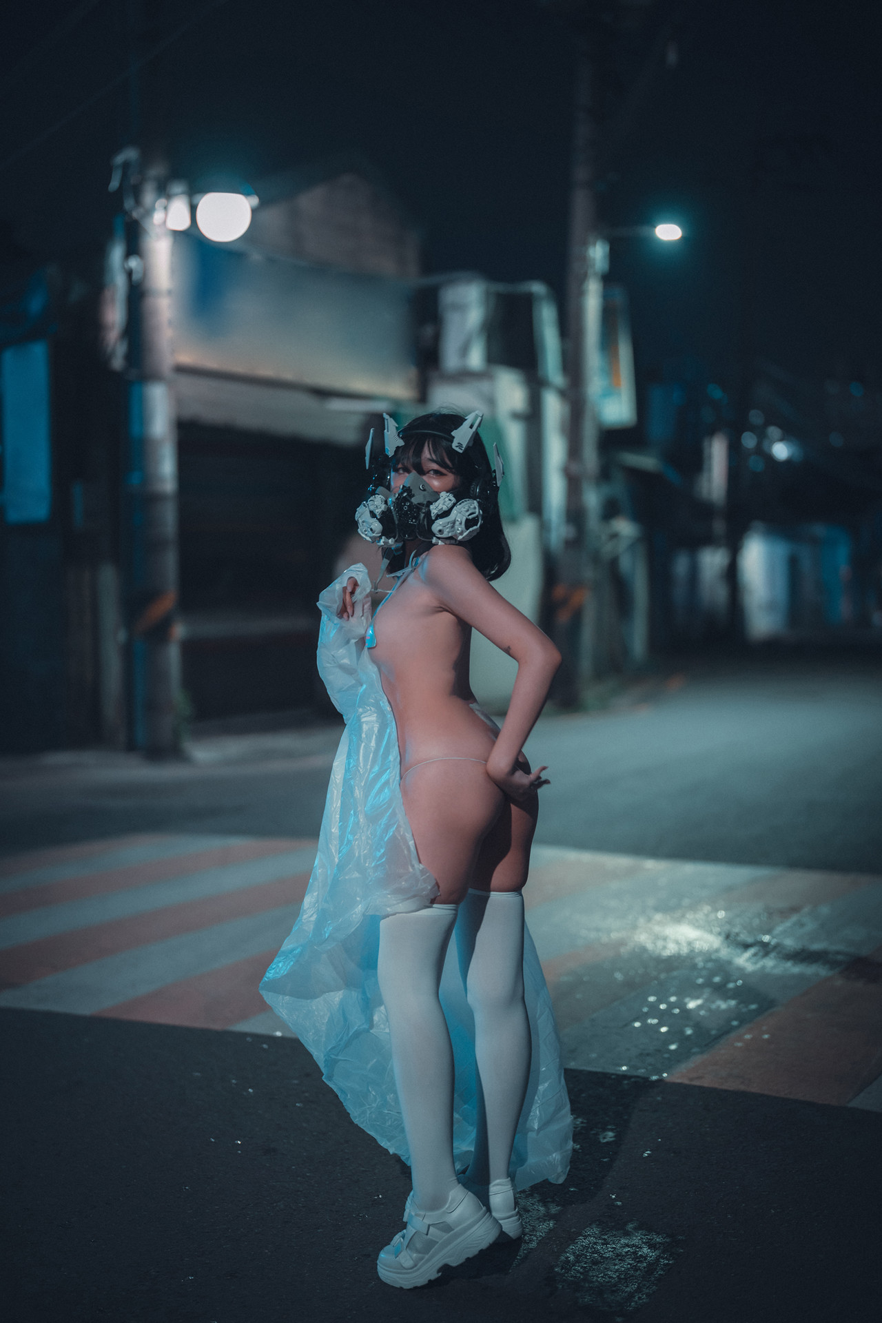 Sonson 손손, DJAWA ‘Masked-girl in raincoat’ Set.01の写真 12