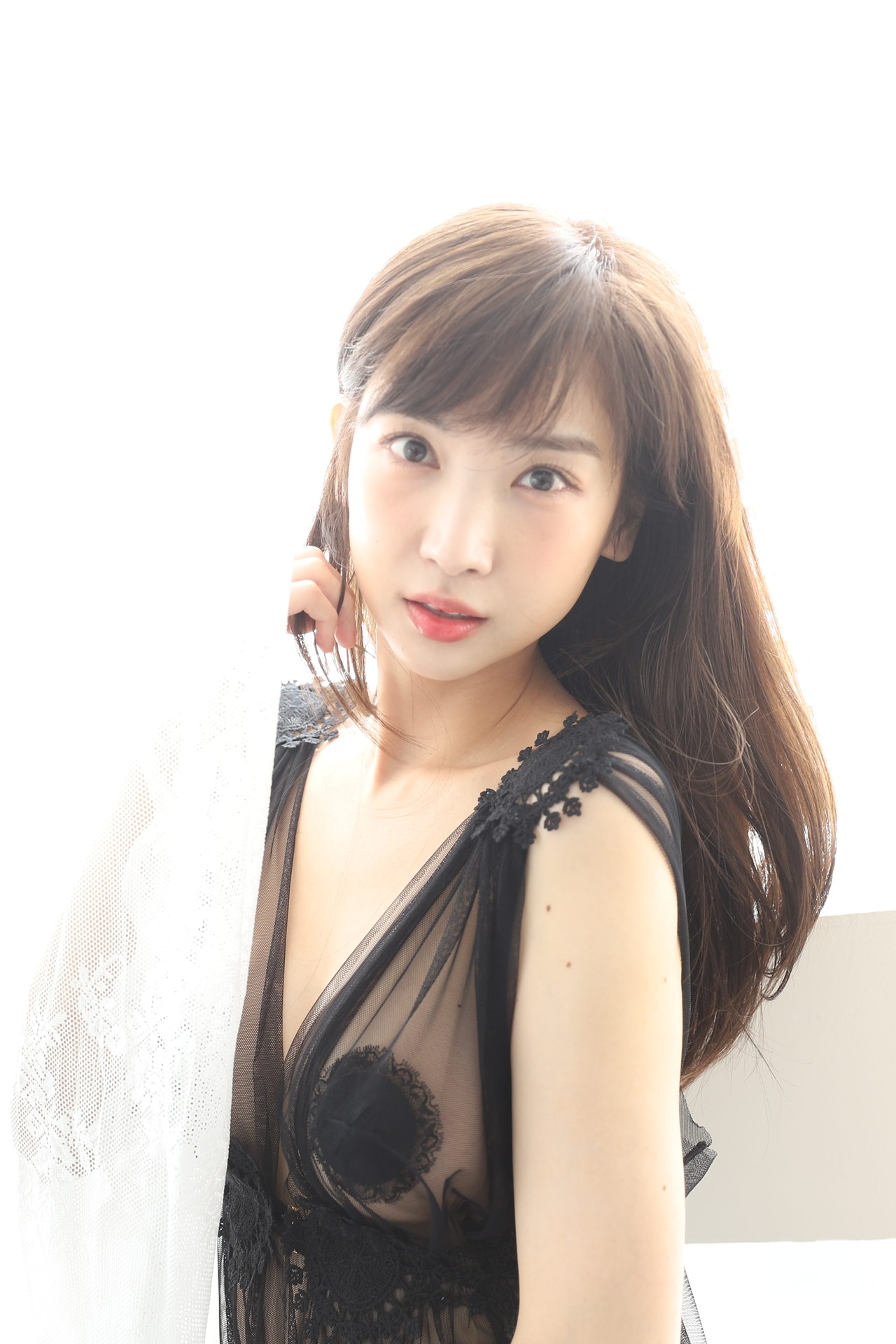 Mozzi 모찌, Sonson 손손, DJAWA ‘Spring Comes Twice’ Set.01の写真 35
