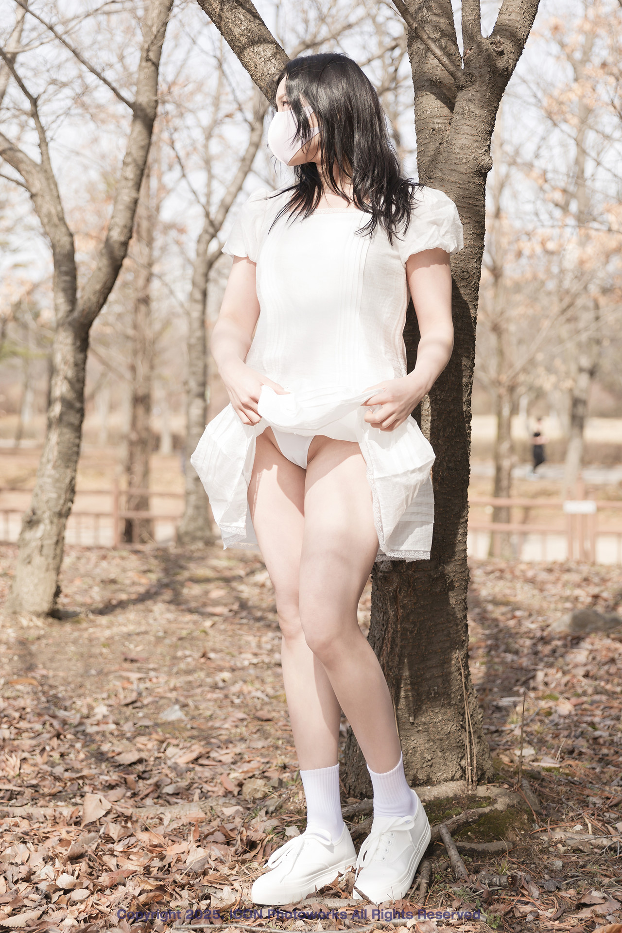 CHAEI 채이, ICON Photobook “Exhibitionism and Desire” Set.01の写真 3