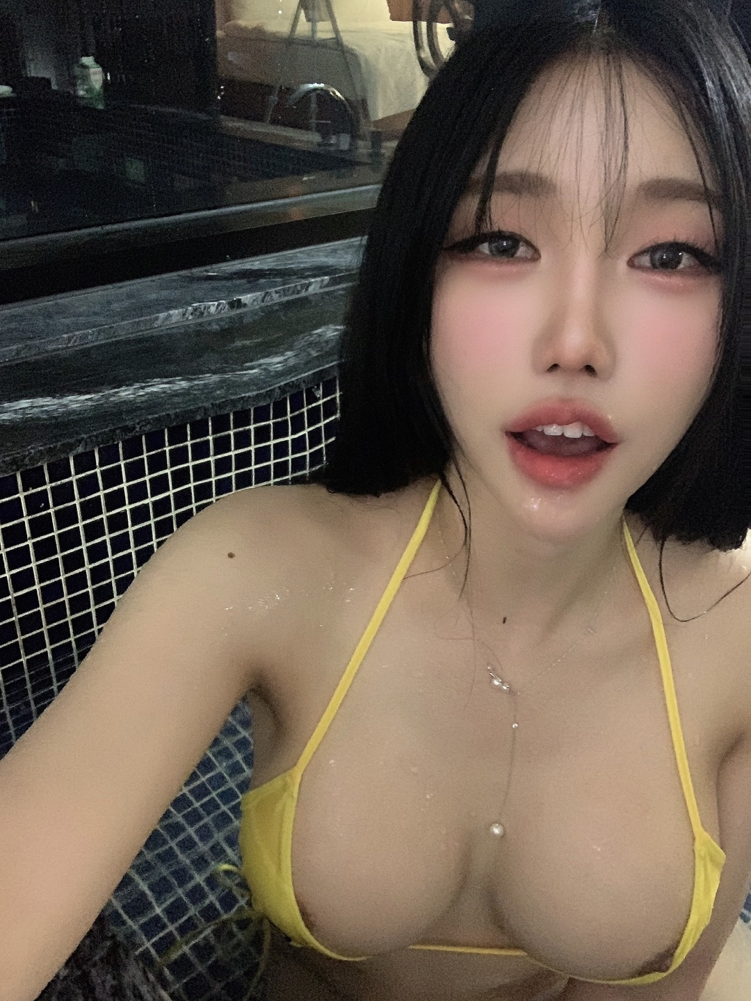 Yunjin 챌이, Moon Night Snap Photobook ‘Pikachu’の写真 25