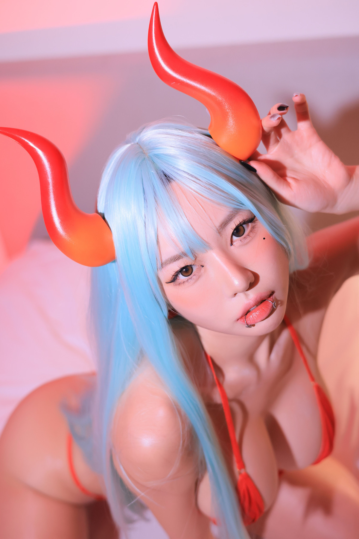 Dongeuran 동그란, PhotoBook 「Red Succubus」 Set.03の写真 21