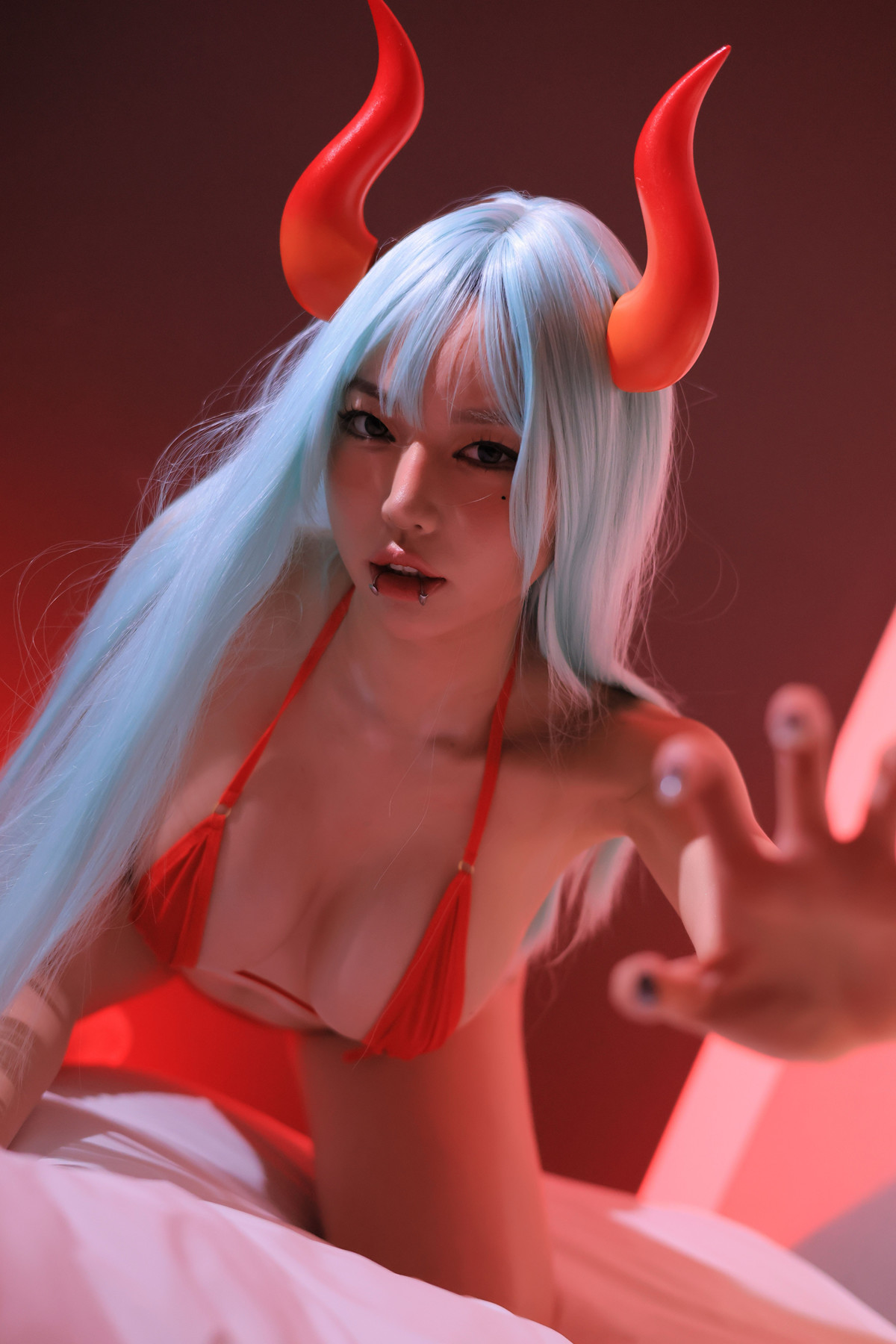 Dongeuran 동그란, PhotoBook 「Red Succubus」 Set.03の写真 23