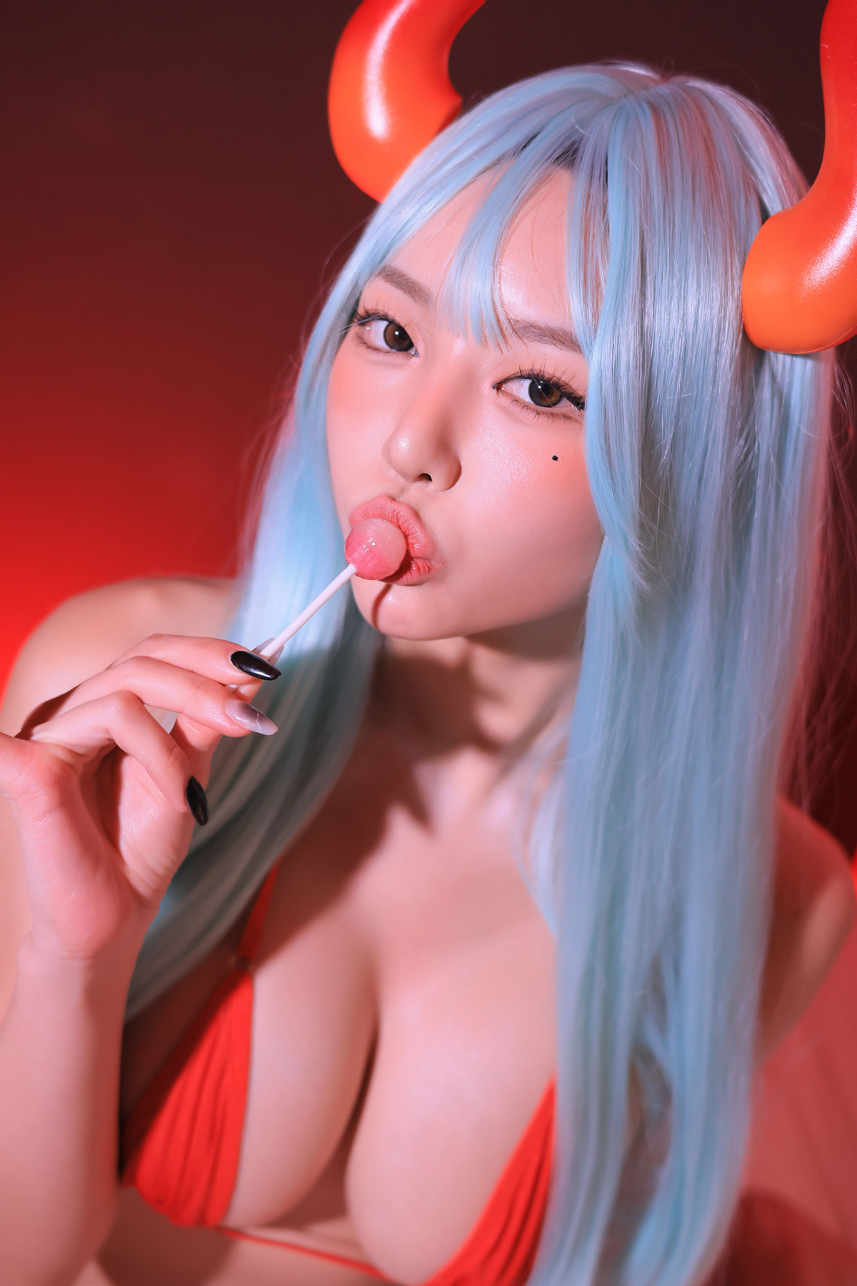 Dongeuran 동그란, PhotoBook 「Red Succubus」 Set.04の写真 15