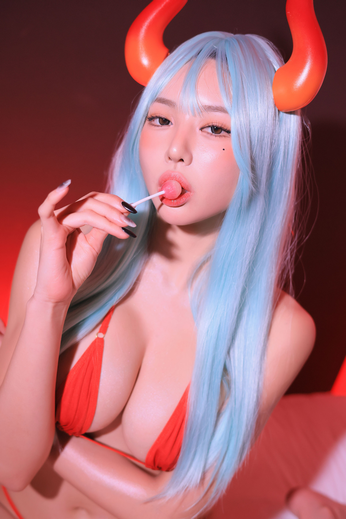 Dongeuran 동그란, PhotoBook 「Red Succubus」 Set.04の写真 22