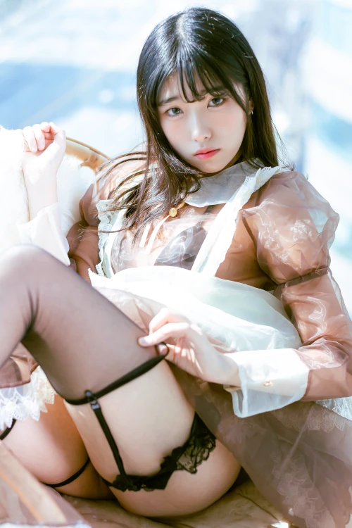 Dongeuran 동그란, PhotoBook 「Red Succubus」 Set.04の写真 51