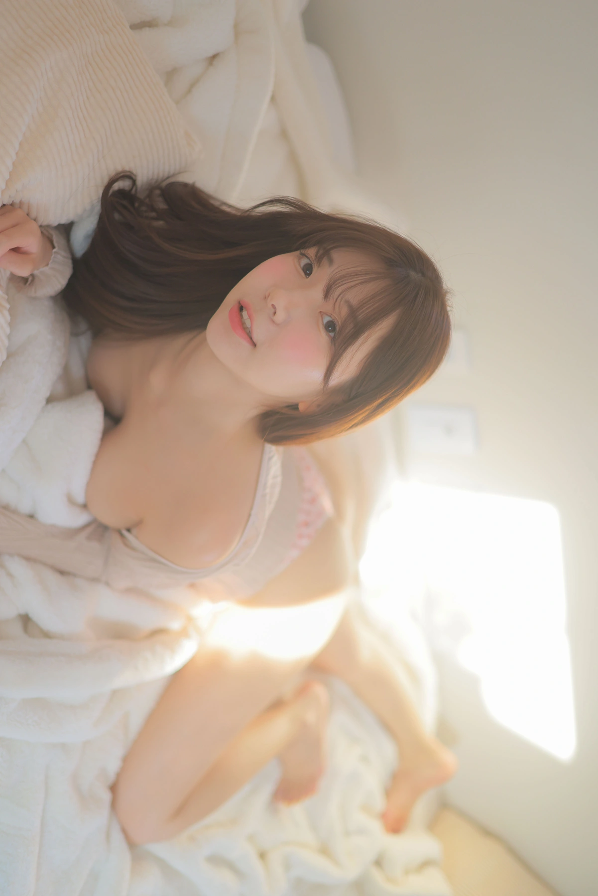 Leeesovely 쏘블리, PhotoBook 「Warm Afternoon Sun」 Set.01の写真 6