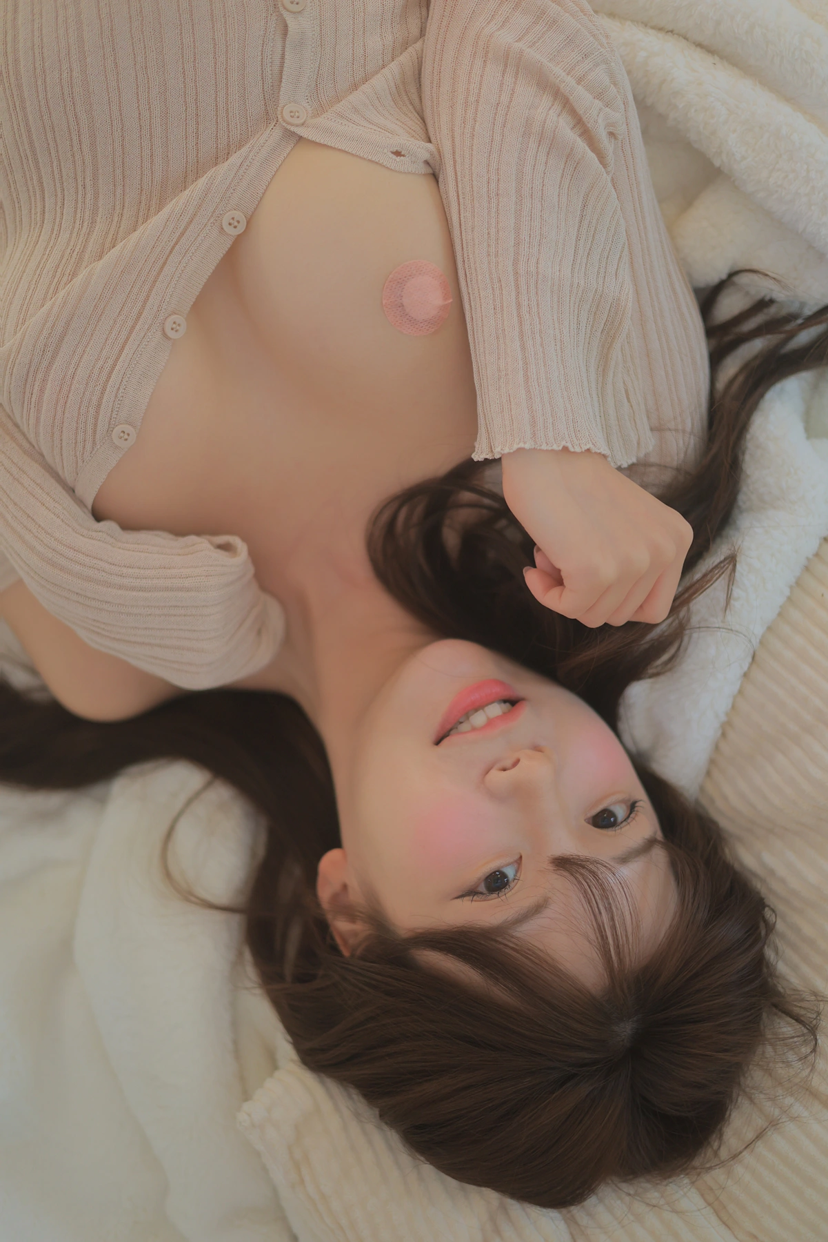 Leeesovely 쏘블리, PhotoBook 「Warm Afternoon Sun」 Set.03の写真 4