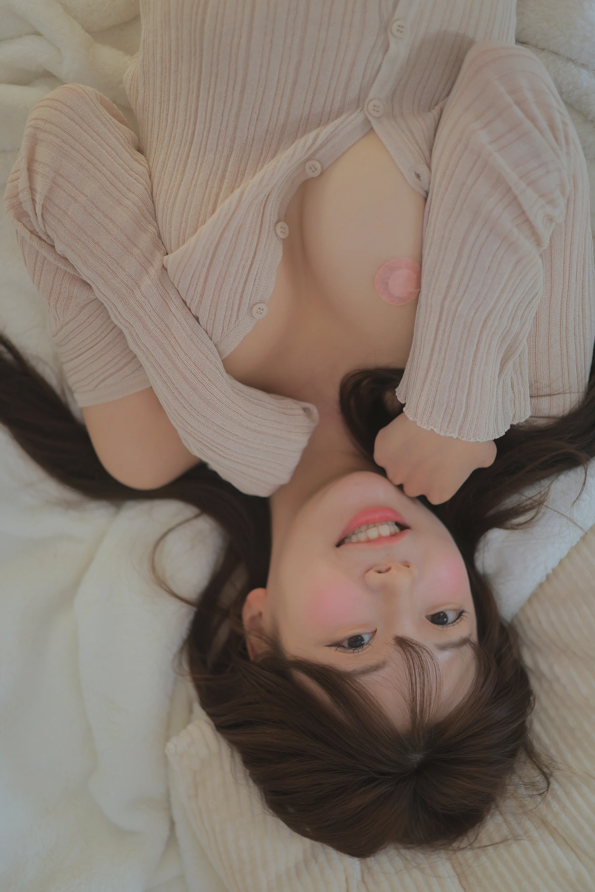 Leeesovely 쏘블리, PhotoBook 「Warm Afternoon Sun」 Set.03の写真 5