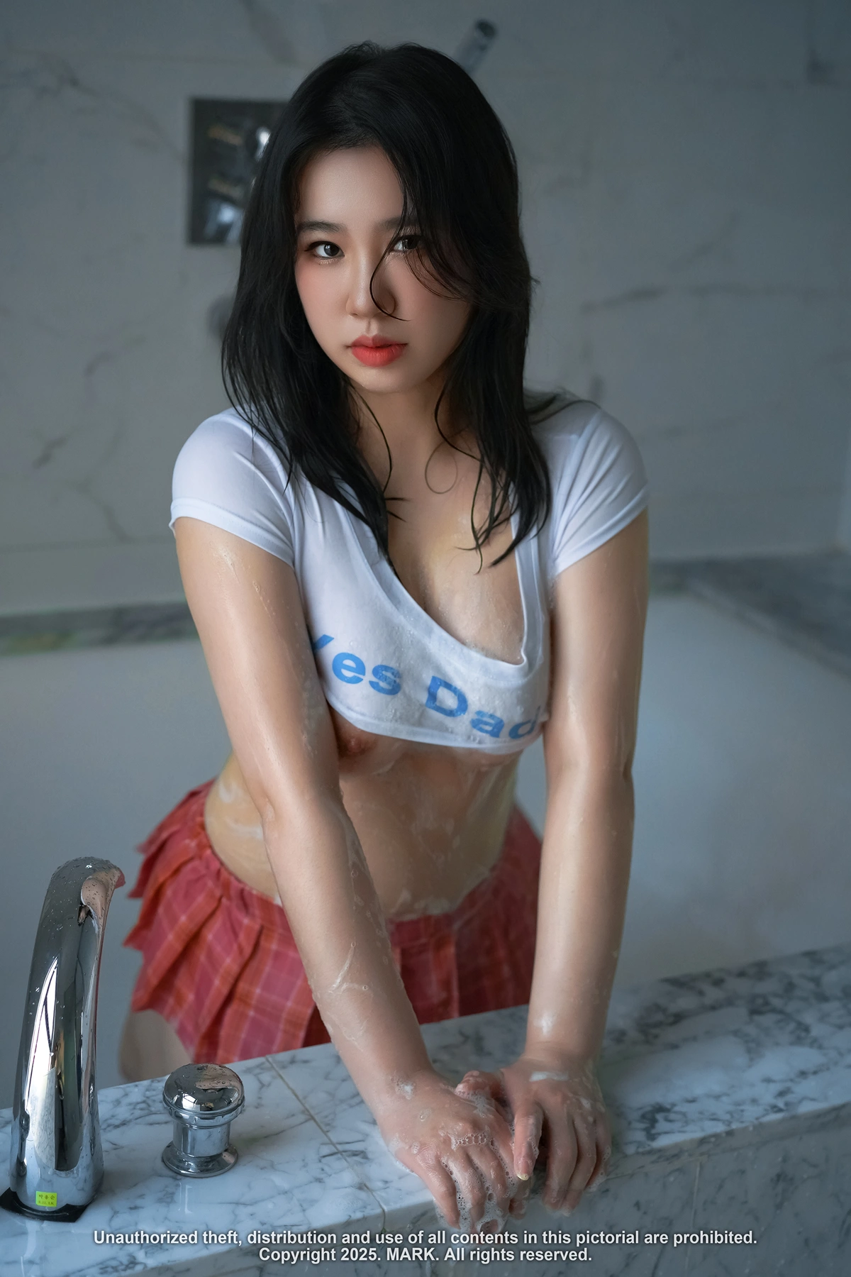 Jenn 젠, MARK Photobook 「Excitement in Wet Bath」 Set.02の写真 20