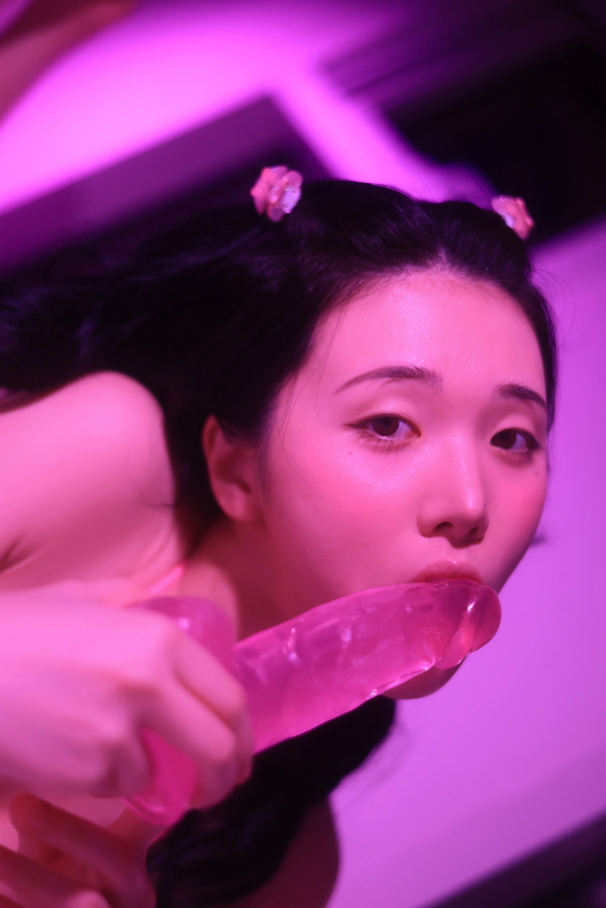 Yeon Woo 연우, Photobook 「TOY」 Set.04の写真 13