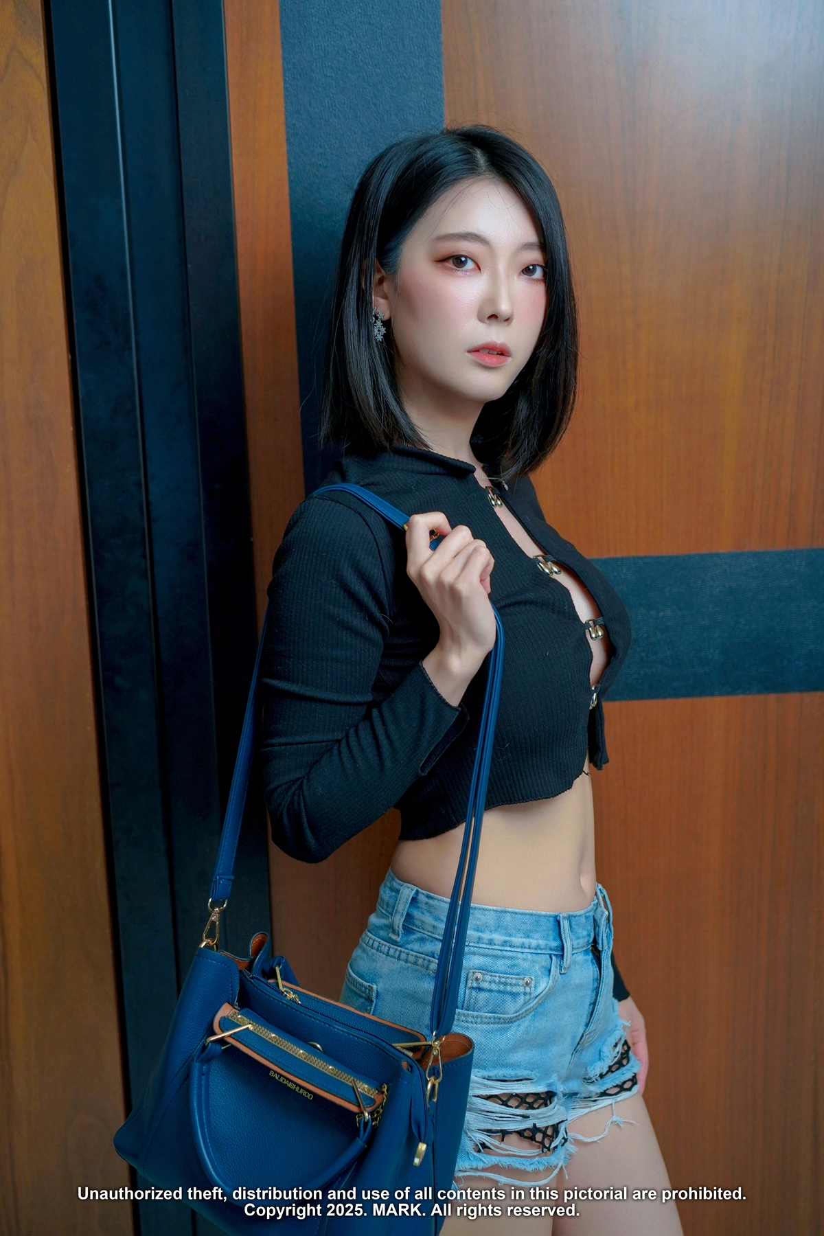Mona 모나, MARK Photobook 「X Audition」 Set.02の写真 3