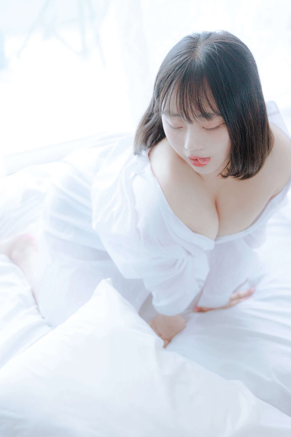 Mozzi 모찌, Photobook 「A Wet Day」の写真 6