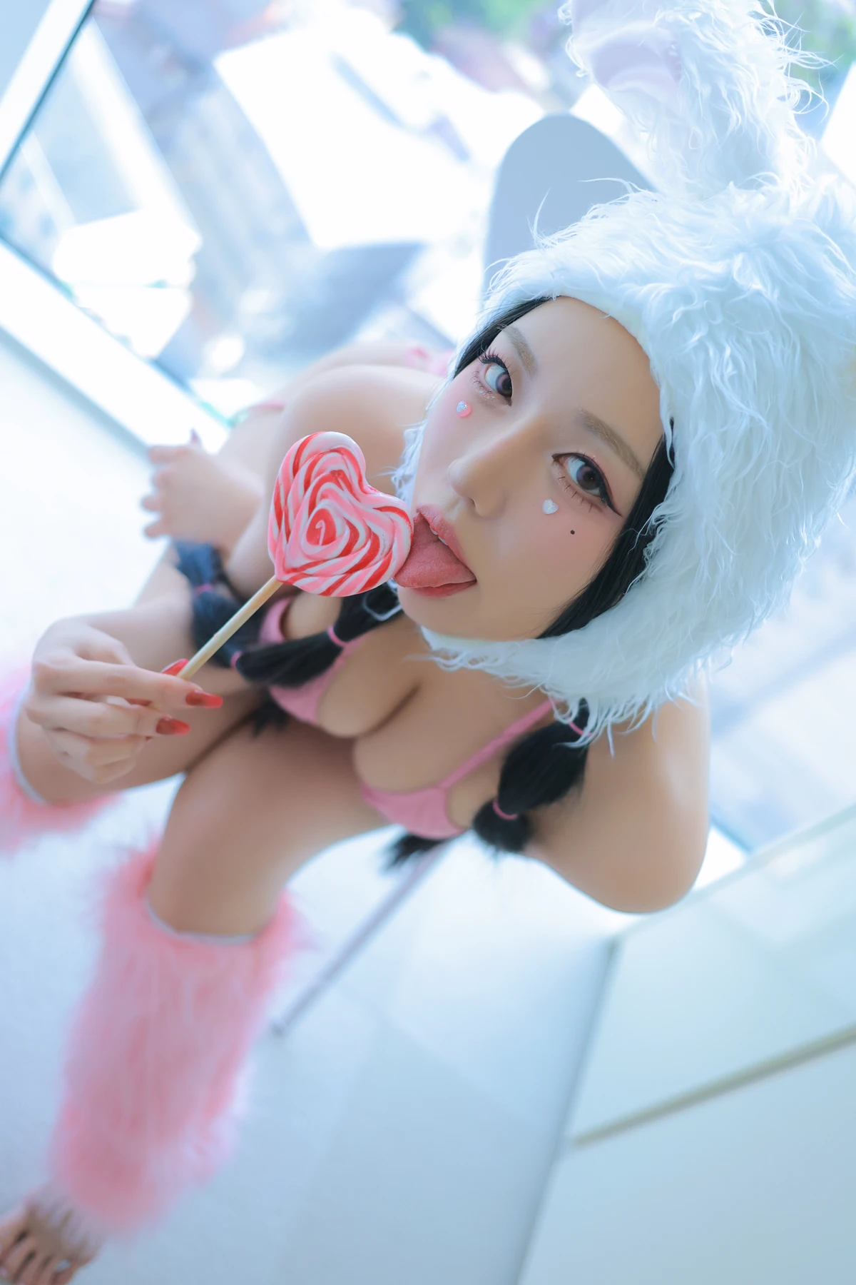 Dongeuran 동그란, PhotoBook 「Naked Bunny」 Set.02の写真 57