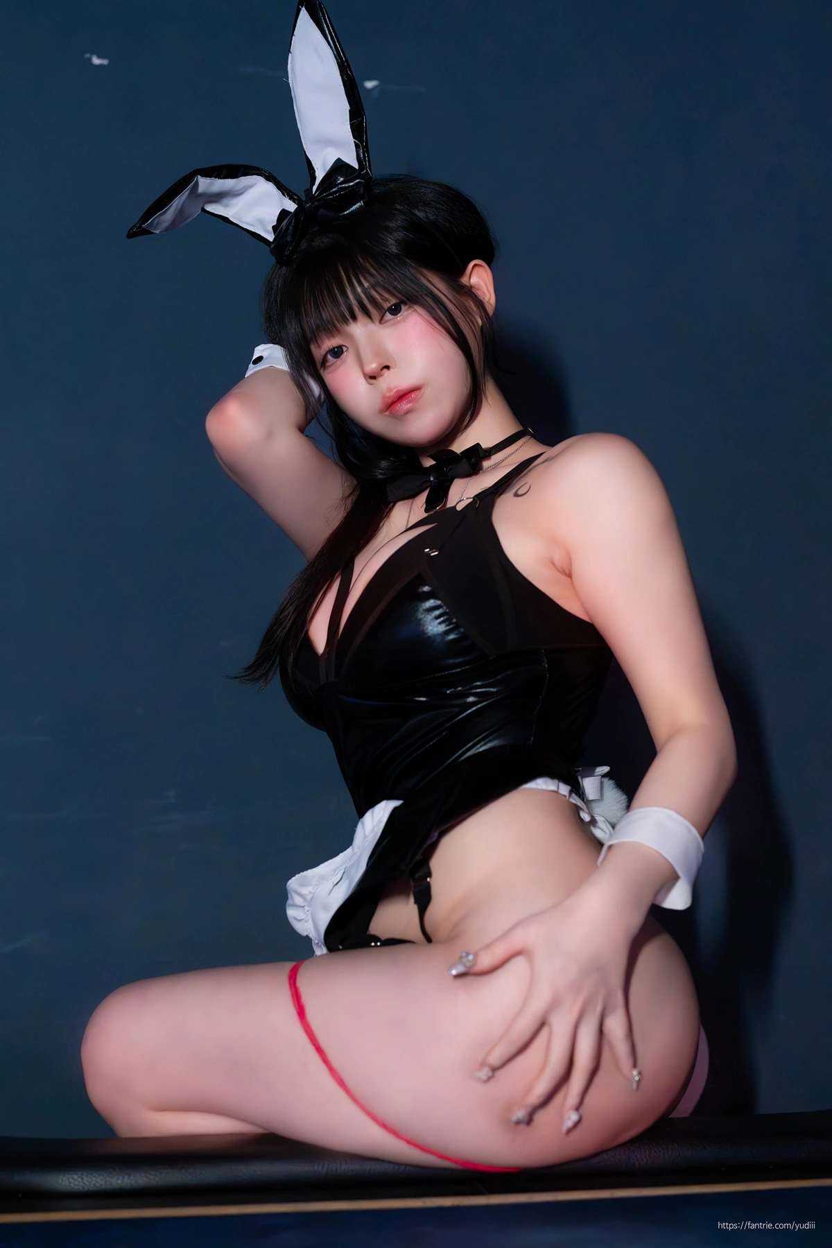 Yudi 유디, PhotoBook 「Black Rabbit」の写真 11