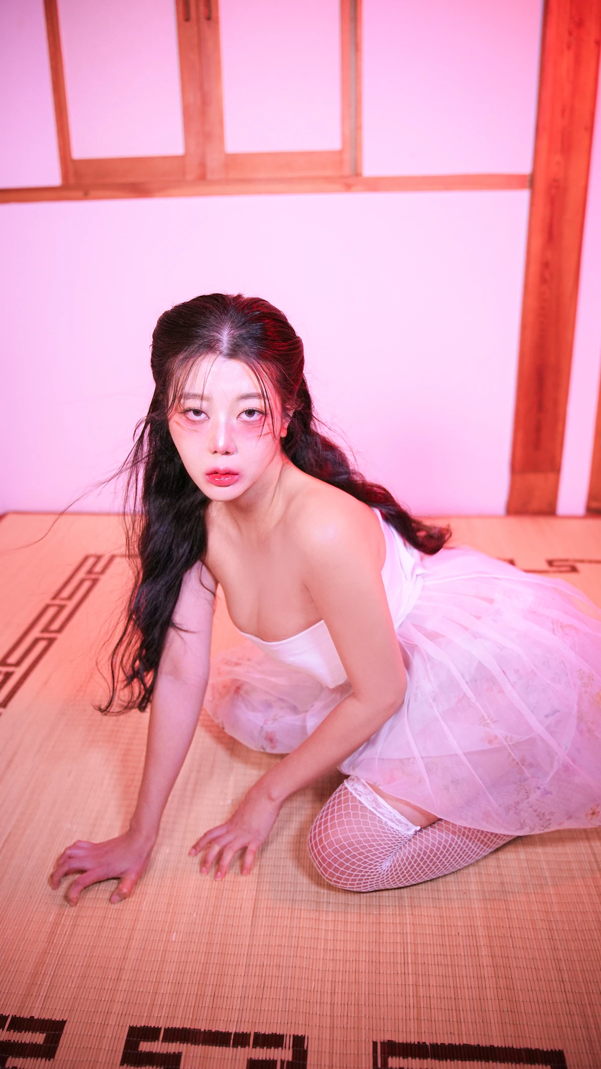 Yuni 유니, PhotoBook 「Gumiho」 Set.02の写真 3