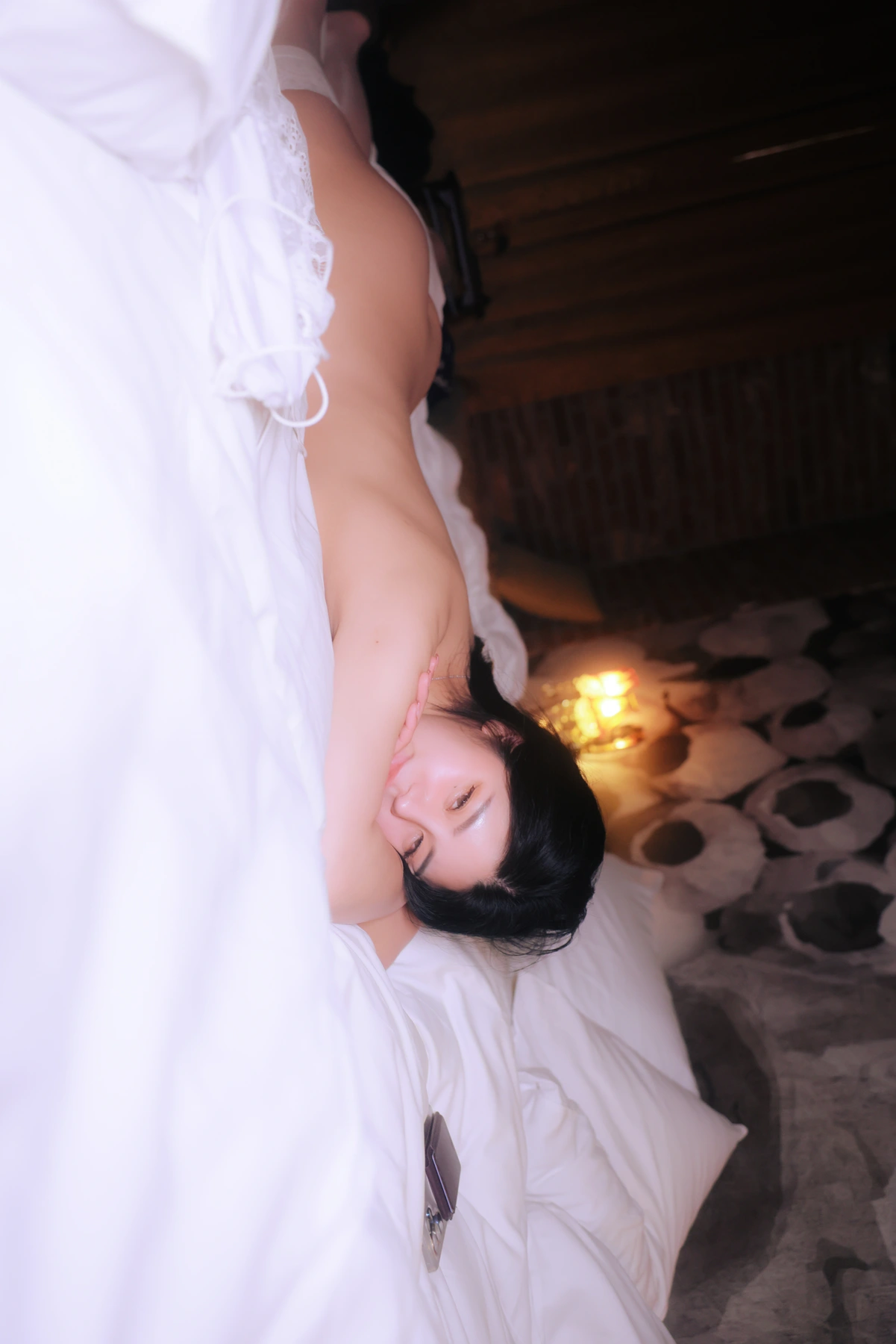 Robin 로빈, SWEETBOX Photobook 「Like」の写真 68