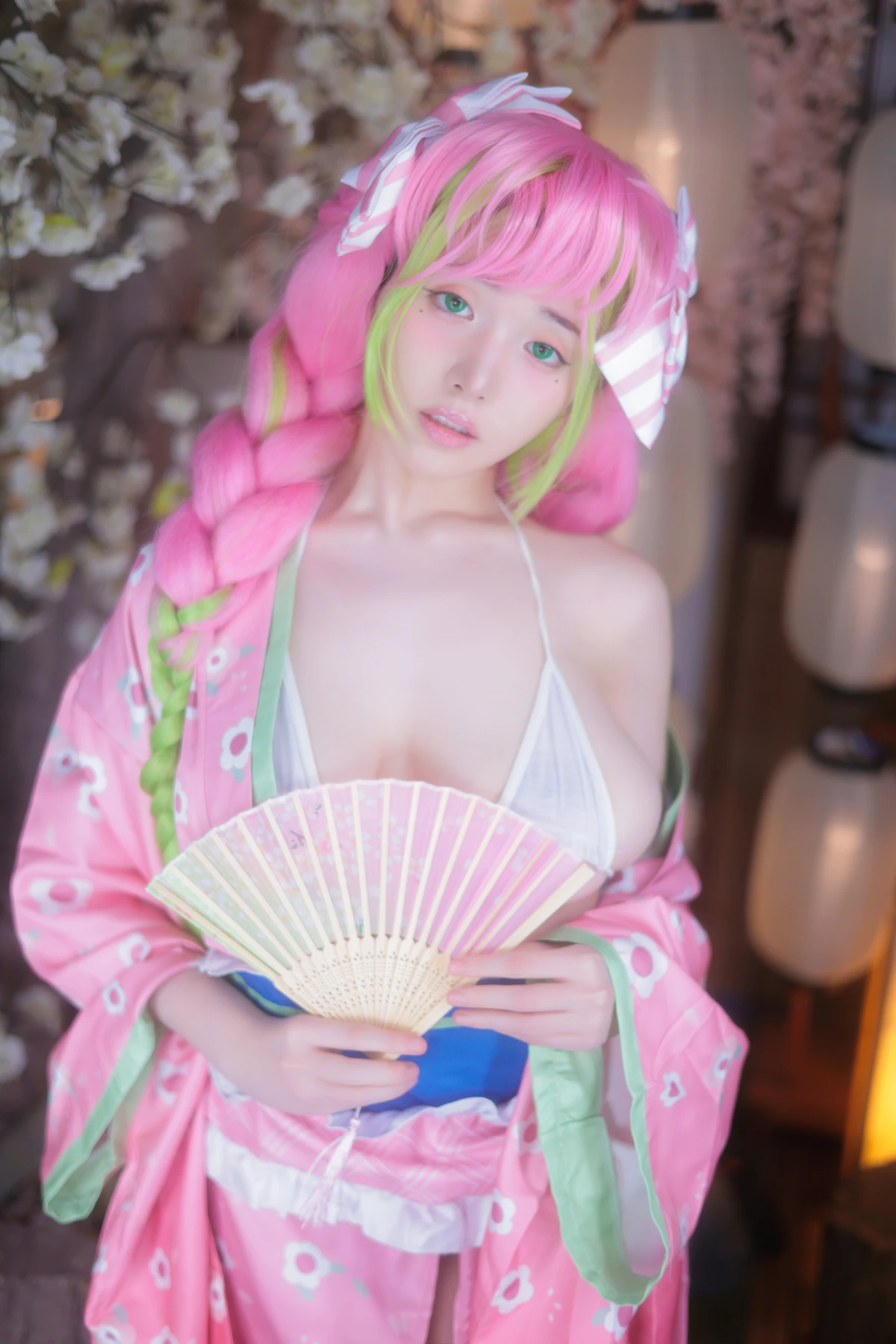 Yeon Woo 연우, Photobook 「MITSURI」 Set.01の写真 2