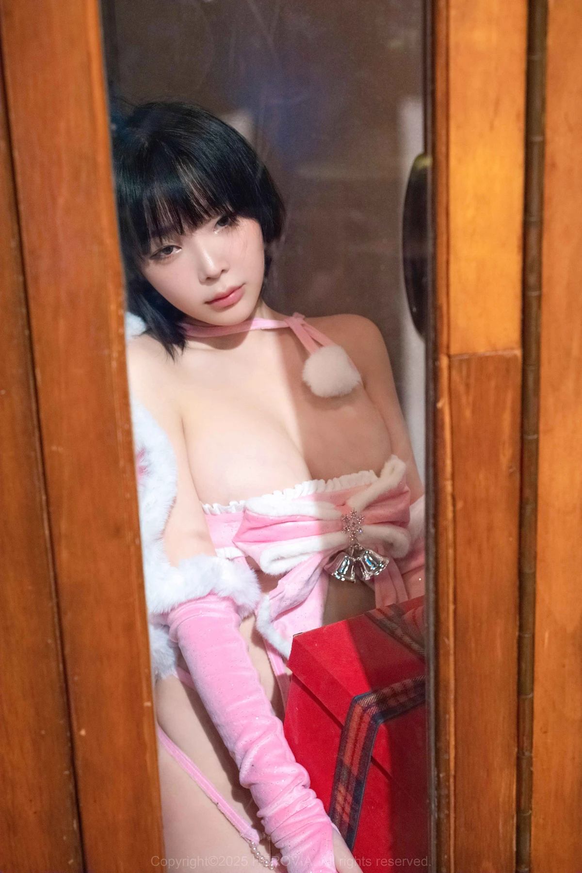 Kang Inkyung 강인경, PhotoBook 「X-Mas」の写真 3