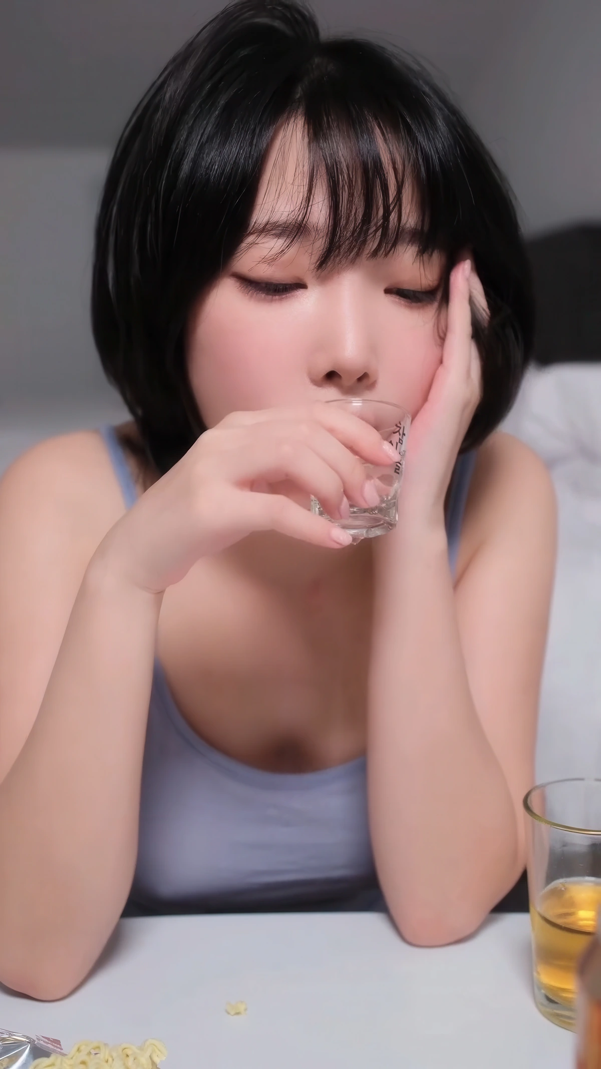 Kang Inkyung 강인경, PhotoBook 「New Mini + Drunk」の写真 4
