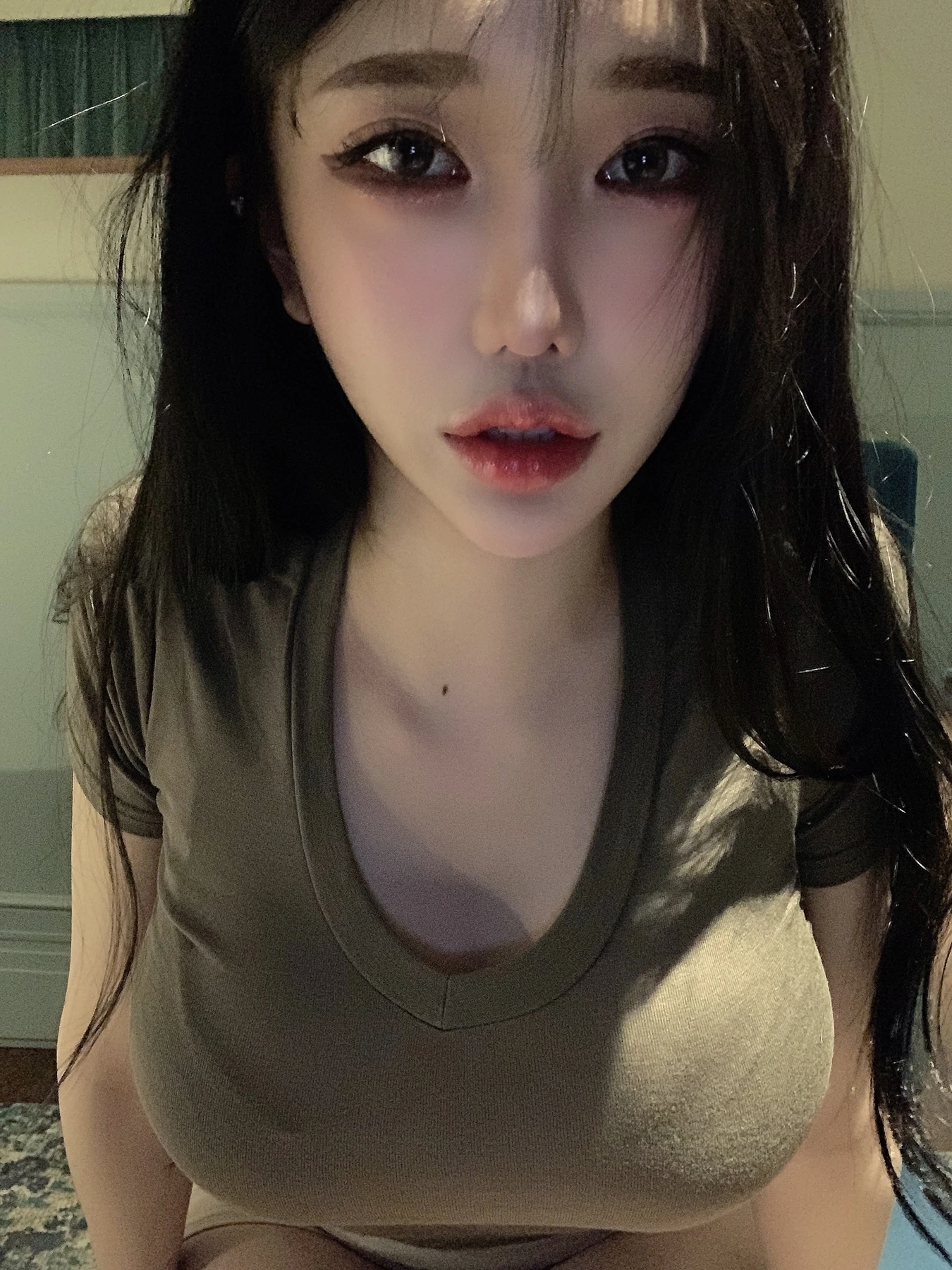 Yunjin 챌이, Moon Night Snap Photobook 「Your Yunjin」の写真 2
