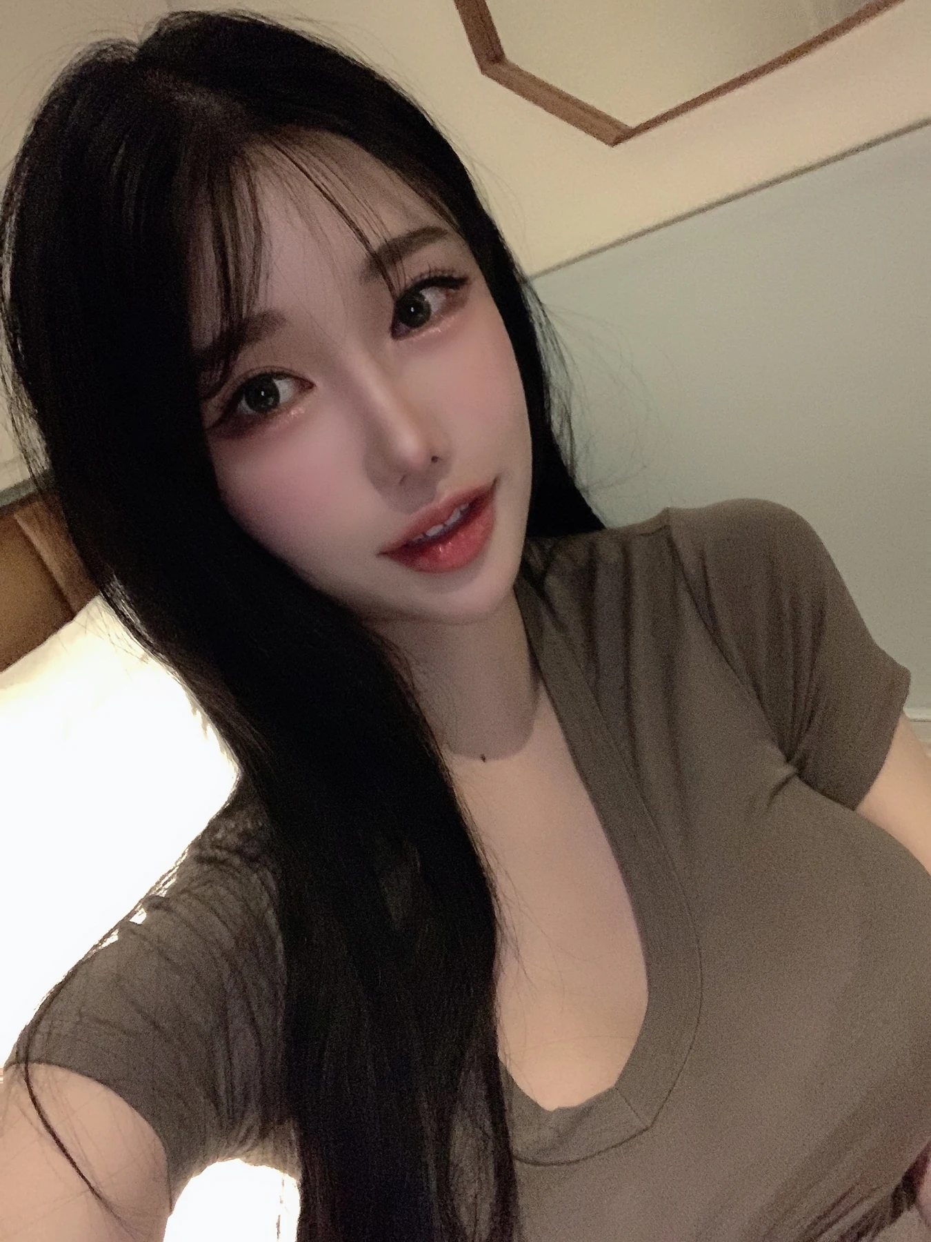Yunjin 챌이, Moon Night Snap Photobook 「Your Yunjin」の写真 22