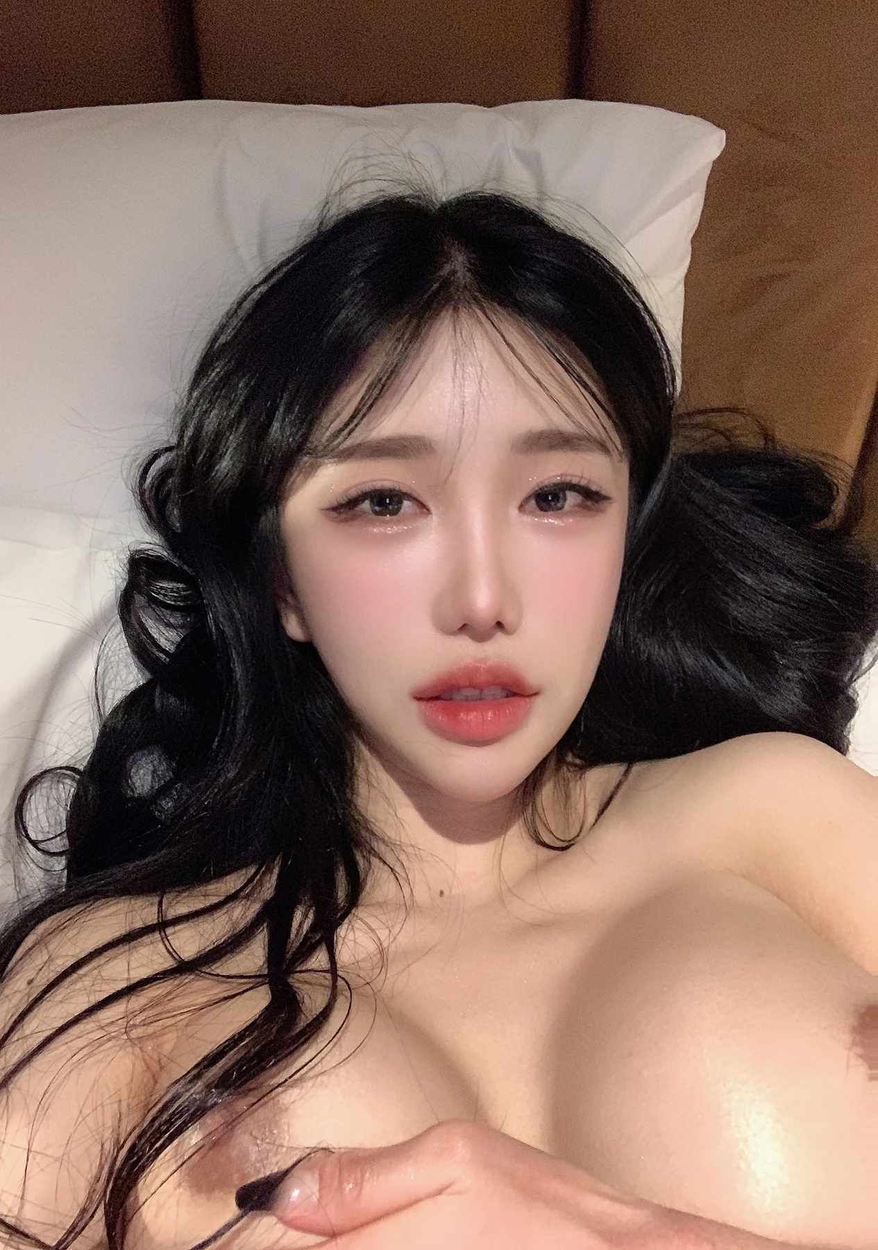Yunjin 챌이, Moon Night Snap Photobook 「Your Yunjin」の写真 41