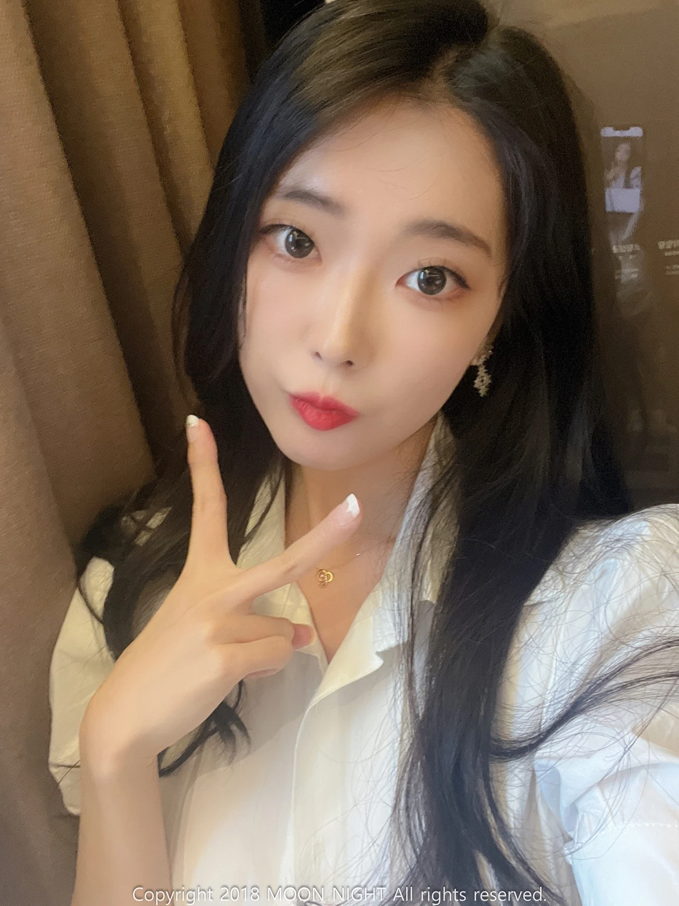 Mona 모나, Moon Night Snap 「Mona Has a Pretty Body」の写真 3