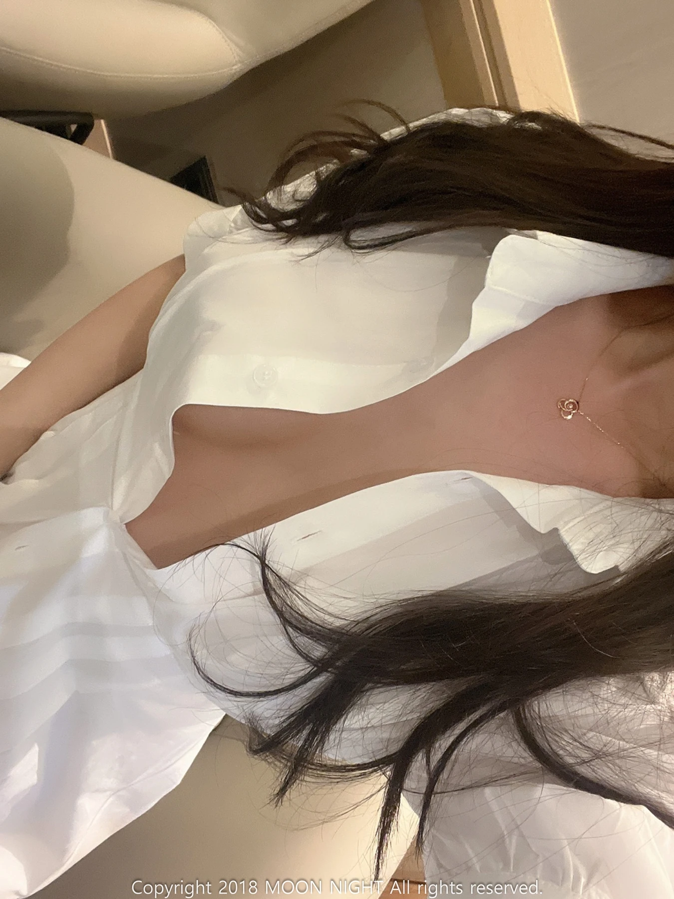 Mona 모나, Moon Night Snap 「Mona Has a Pretty Body」の写真 14