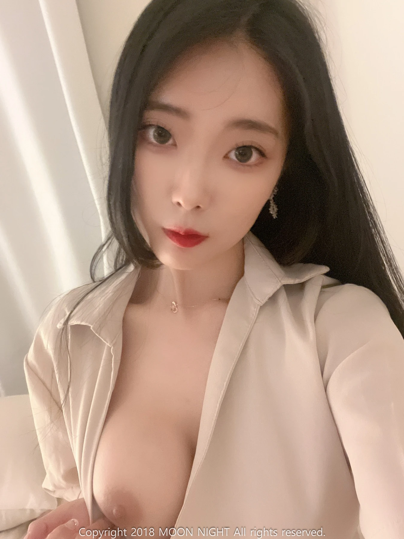 Mona 모나, Moon Night Snap 「Mona Has a Pretty Body」の写真 39
