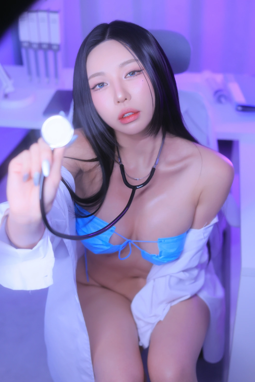 Dongeuran 동그란, PhotoBook 「Mad Doctor」 Set.01の写真 44