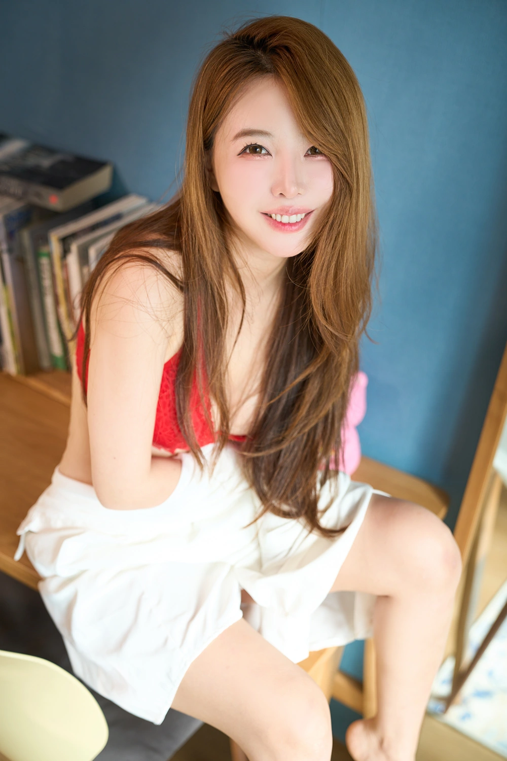 Dohee 도희, PhotoBook 「Attractive Red」の写真 34