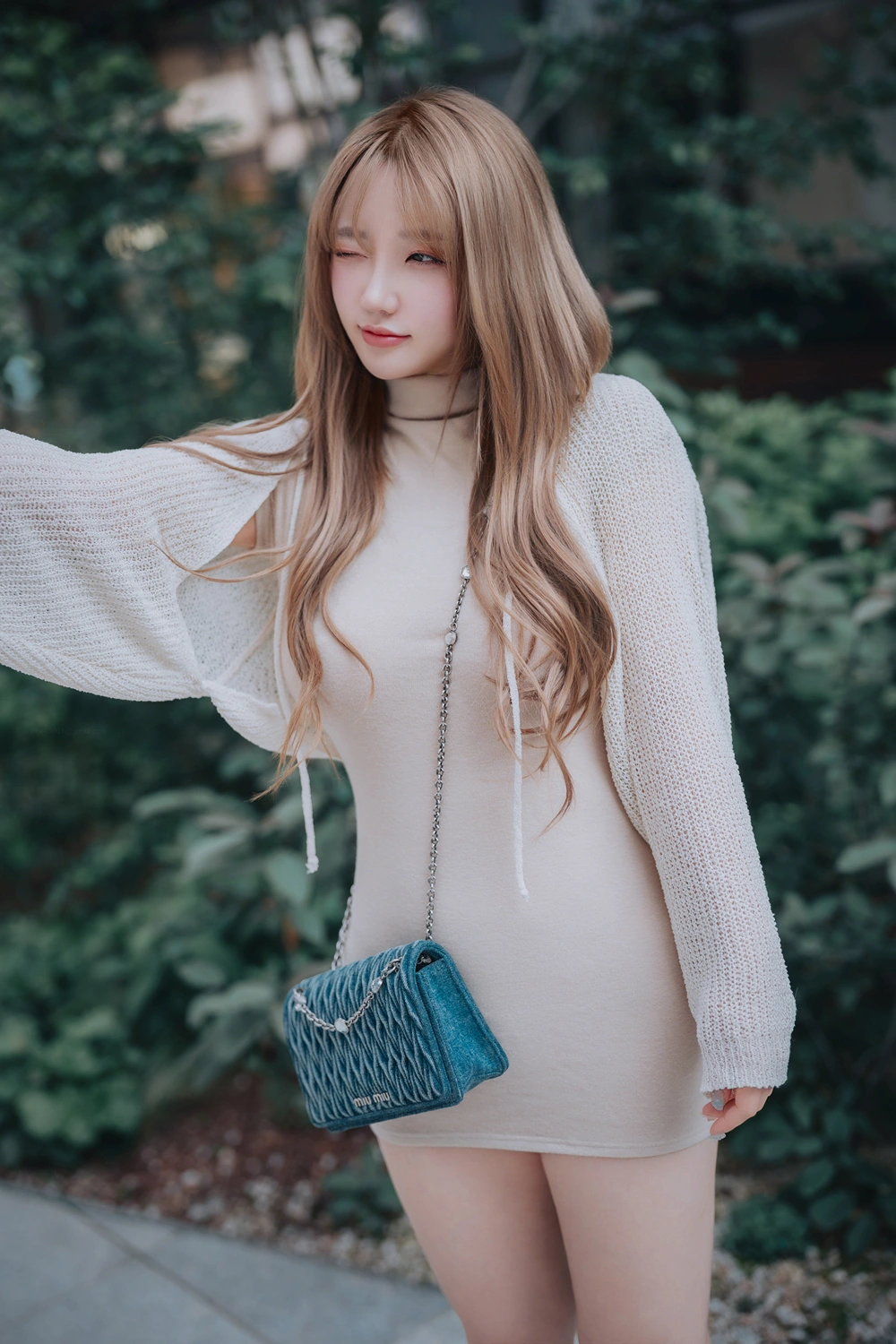 Son Yeeun 손예은, DJAWA 「Happy Solo Birthday」 Set.01の写真 7