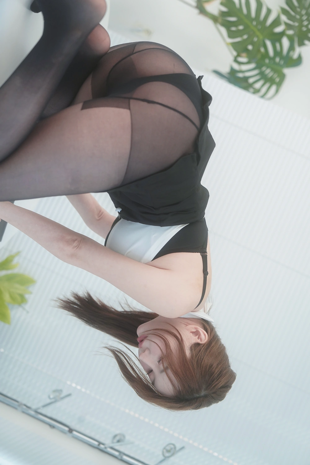 Dohee 도희, Photobook 「Sexy Office」 Set.02の写真 25