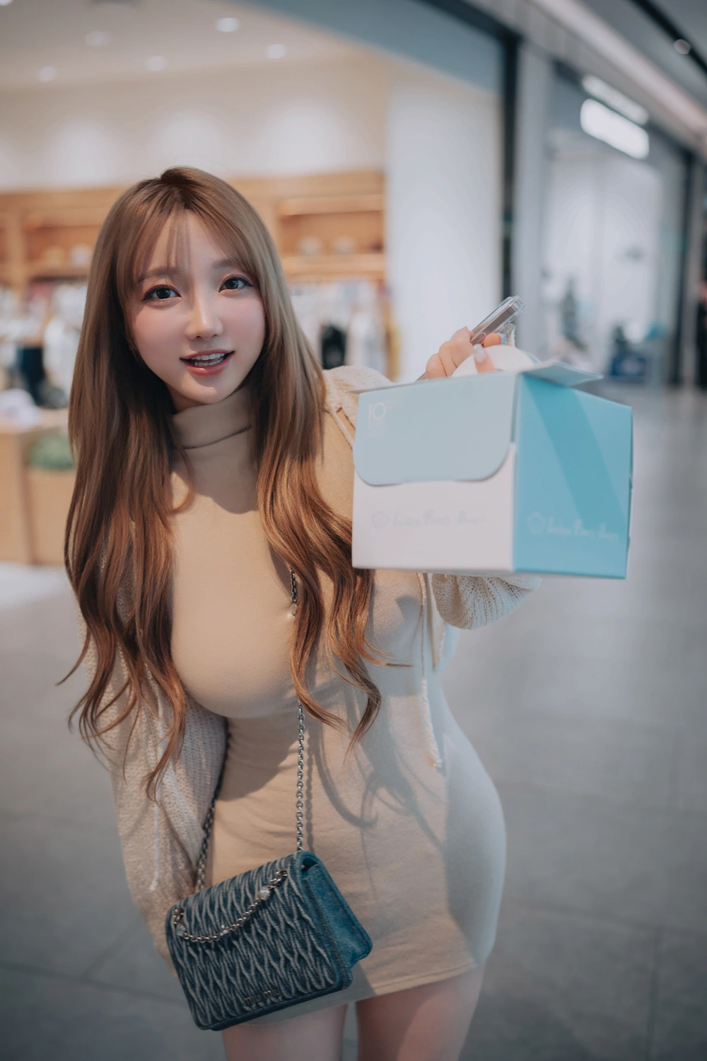 Son Yeeun 손예은, DJAWA 「Happy Solo Birthday」 Set.02の写真 18