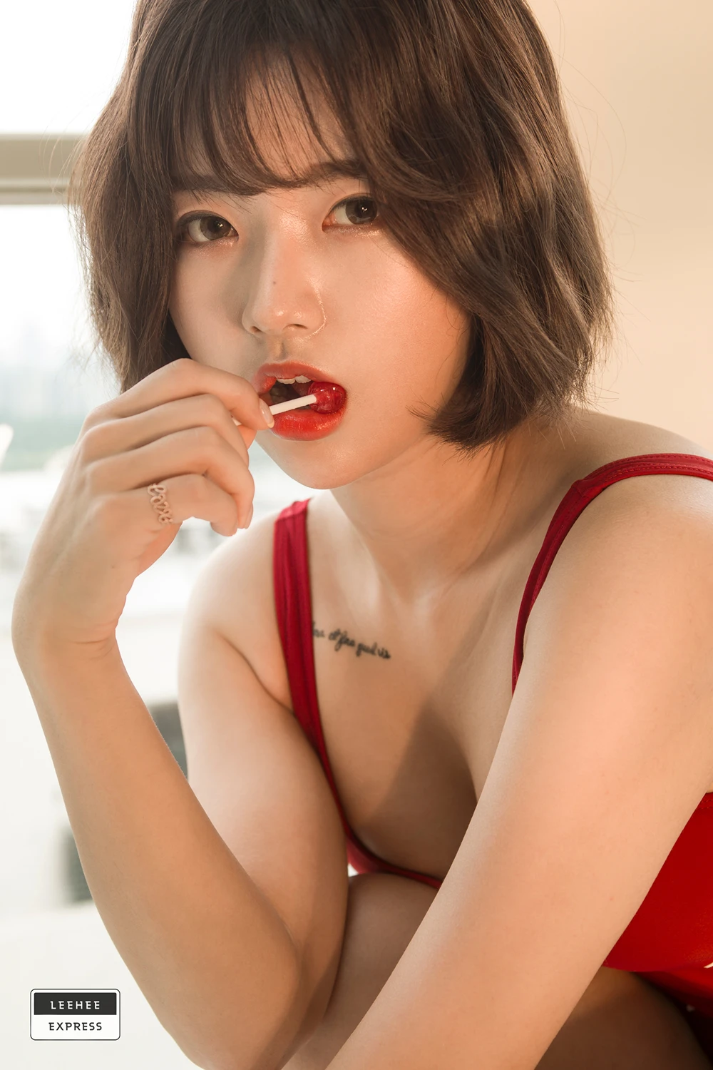 U.Hwa 은유화 – Leehee Express LEDG-018Bの写真 7