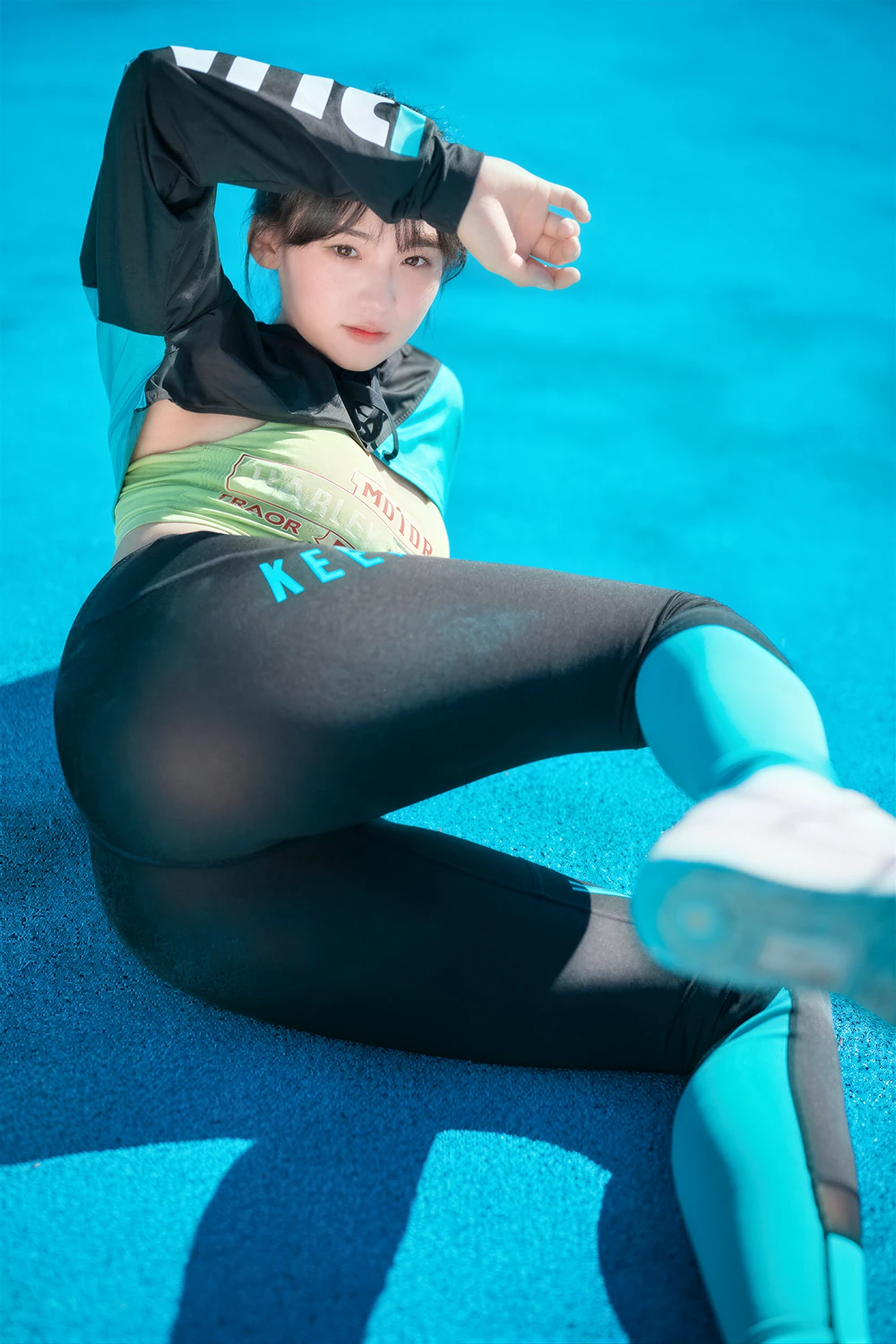 Hendoong 혠둥이 – DJAWA 「Loose and Tight Jade Blue」の写真 7