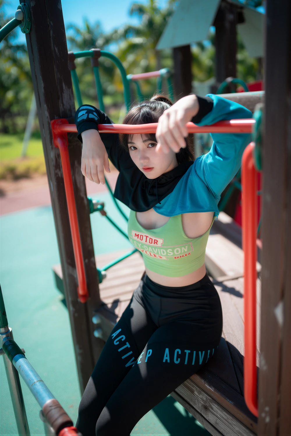Hendoong 혠둥이 – DJAWA 「Loose and Tight Jade Blue」の写真 9