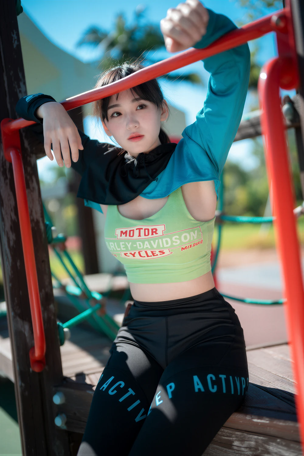 Hendoong 혠둥이 – DJAWA 「Loose and Tight Jade Blue」の写真 10