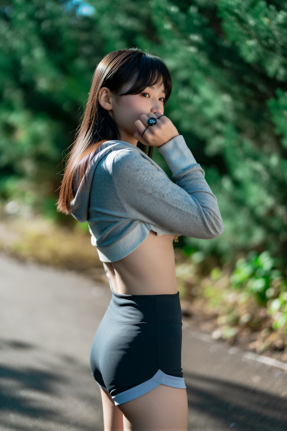 Hendoong 혠둥이 – DJAWA 「Loose and Tight Jade Blue」の写真 19