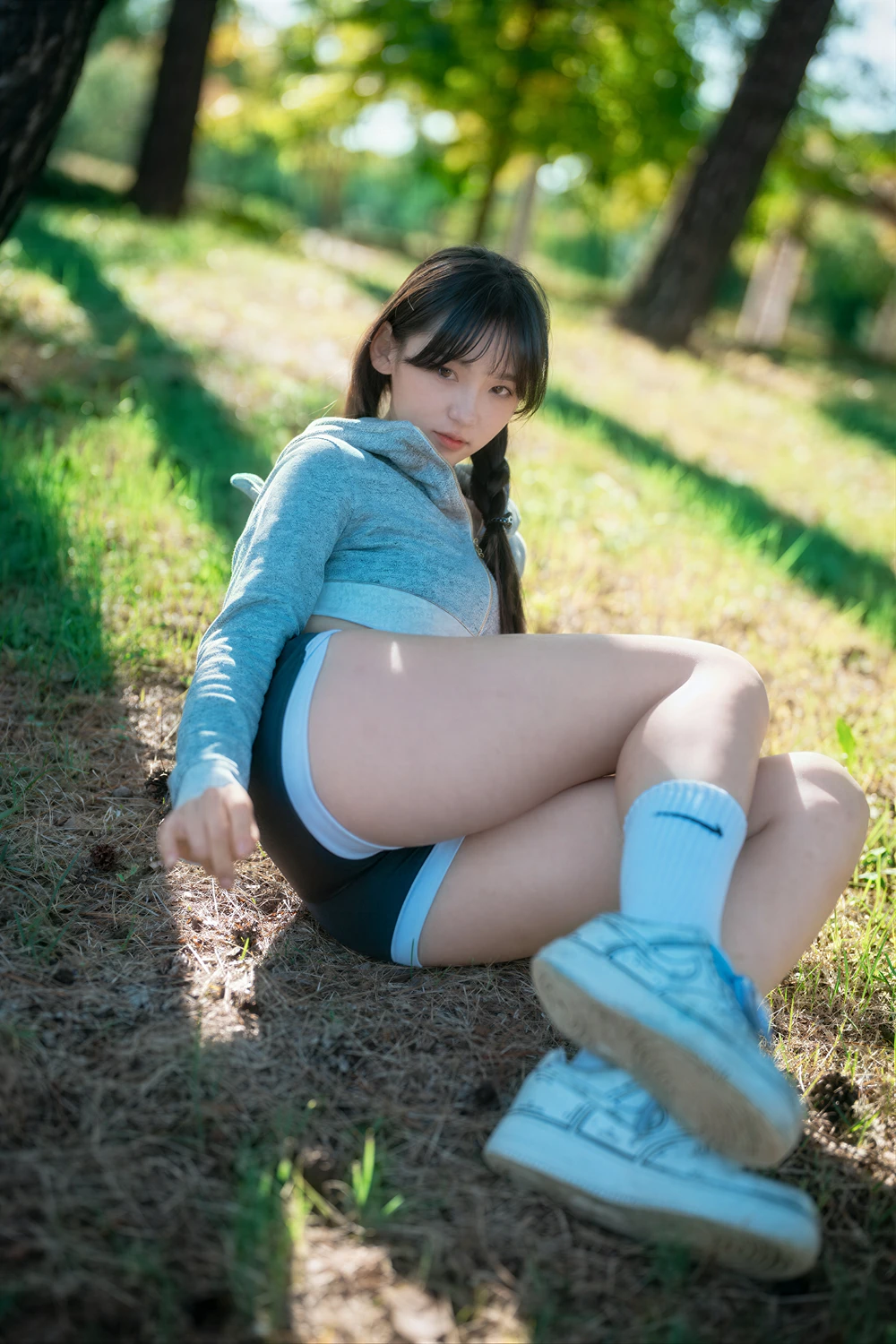 Hendoong 혠둥이 – DJAWA 「Loose and Tight Jade Blue」の写真 35