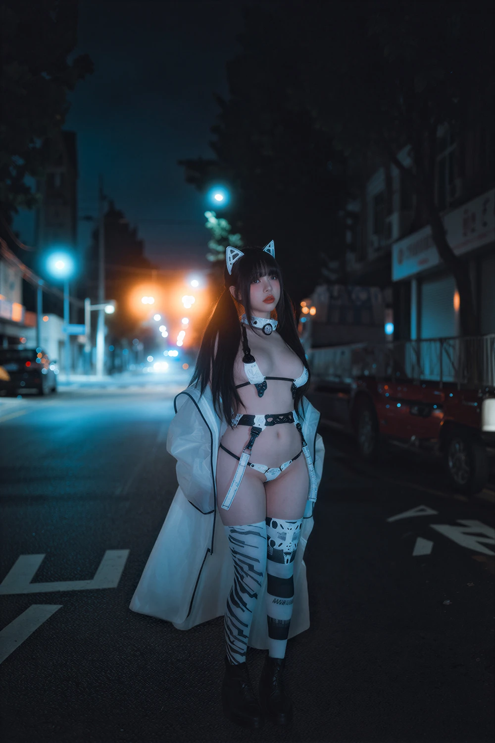 Yudi 유디 – DJAWA 「Nightcrawler Cybercat」の写真 4
