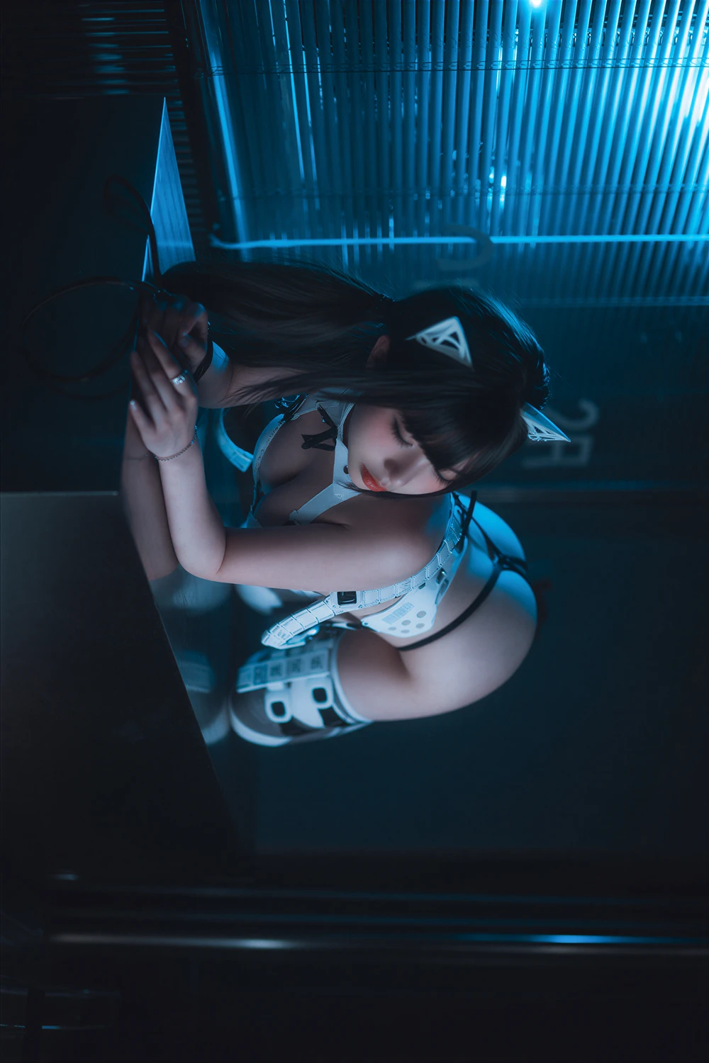 Yudi 유디 – DJAWA 「Nightcrawler Cybercat」の写真 35