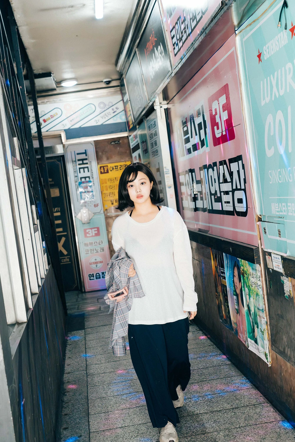 EunWoo 은우 – Haivia Photobook 「Video Room」